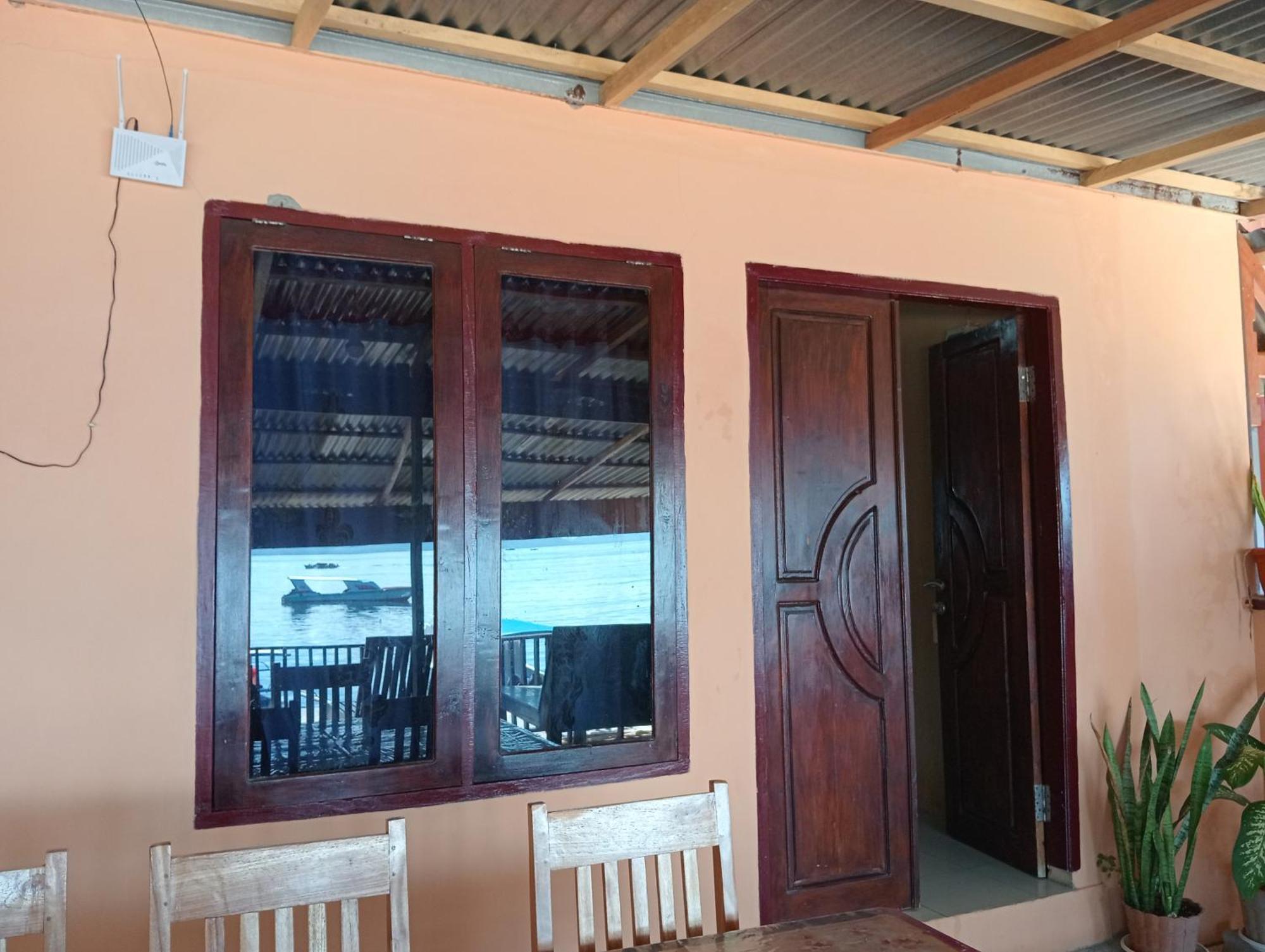 Mamalis Homestay Manado Eksteriør billede