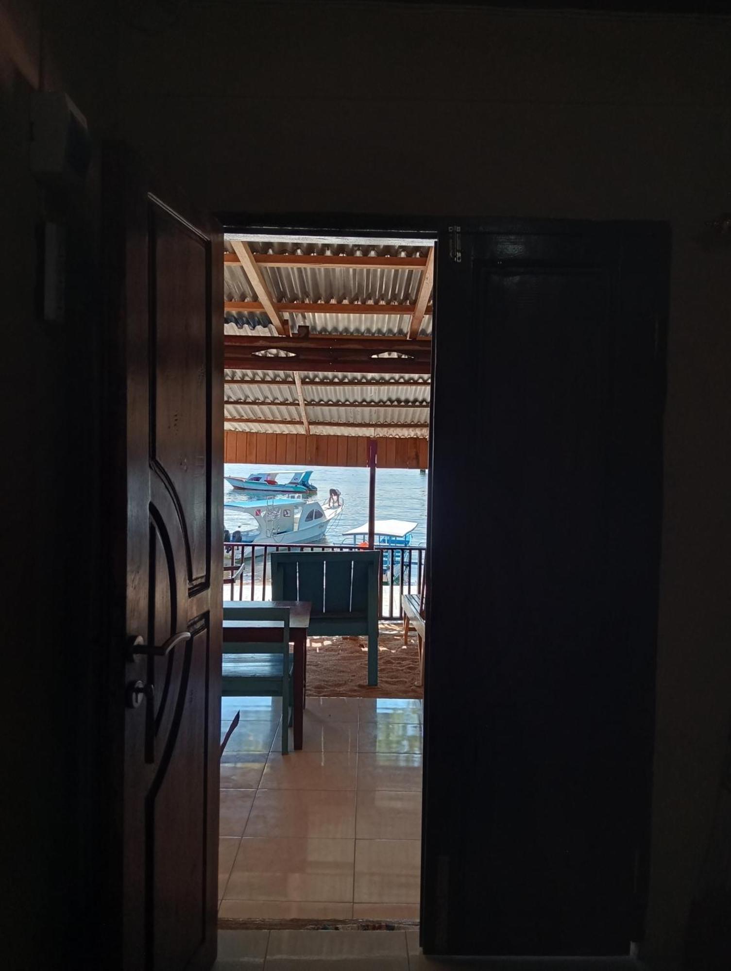 Mamalis Homestay Manado Eksteriør billede